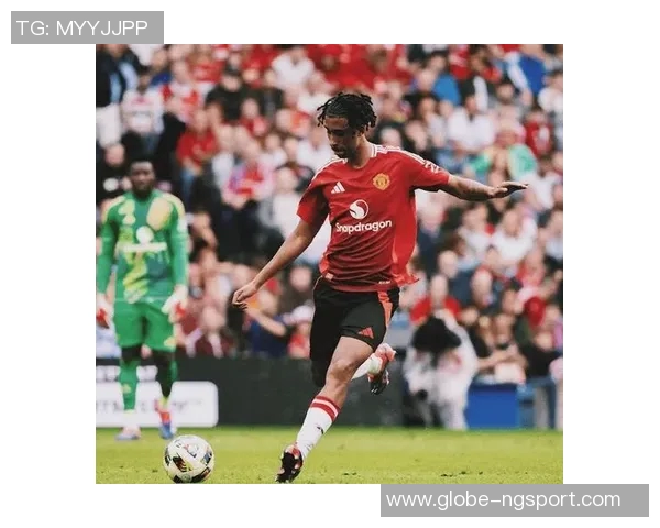 姆伯莫秘密劝说巴莱巴加盟曼联共同分享红魔的快乐与荣耀