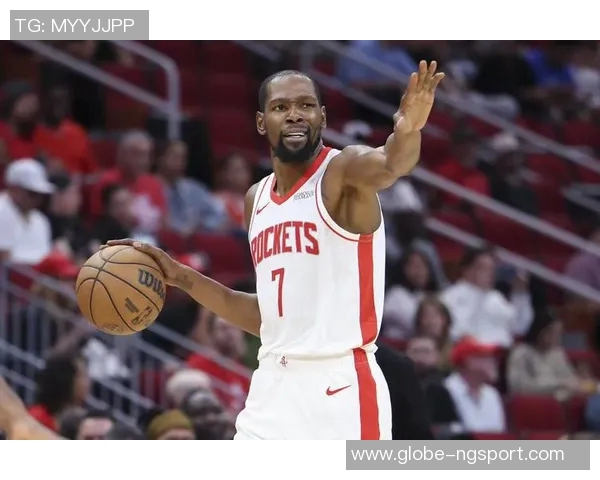 火箭战胜骑士杜兰特与阿门击掌瞬间成胜利海报焦点